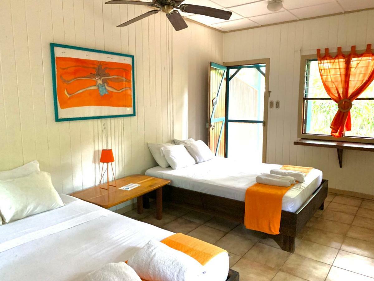 Lapalapa Beachfront Hotel Puerto Viejo de Talamanca Kültér fotó
