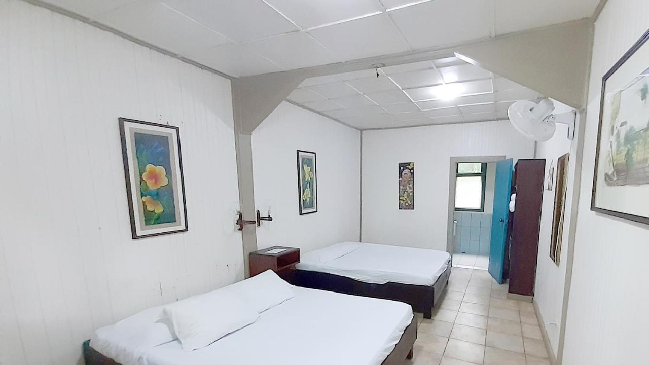 Lapalapa Beachfront Hotel Puerto Viejo de Talamanca Kültér fotó