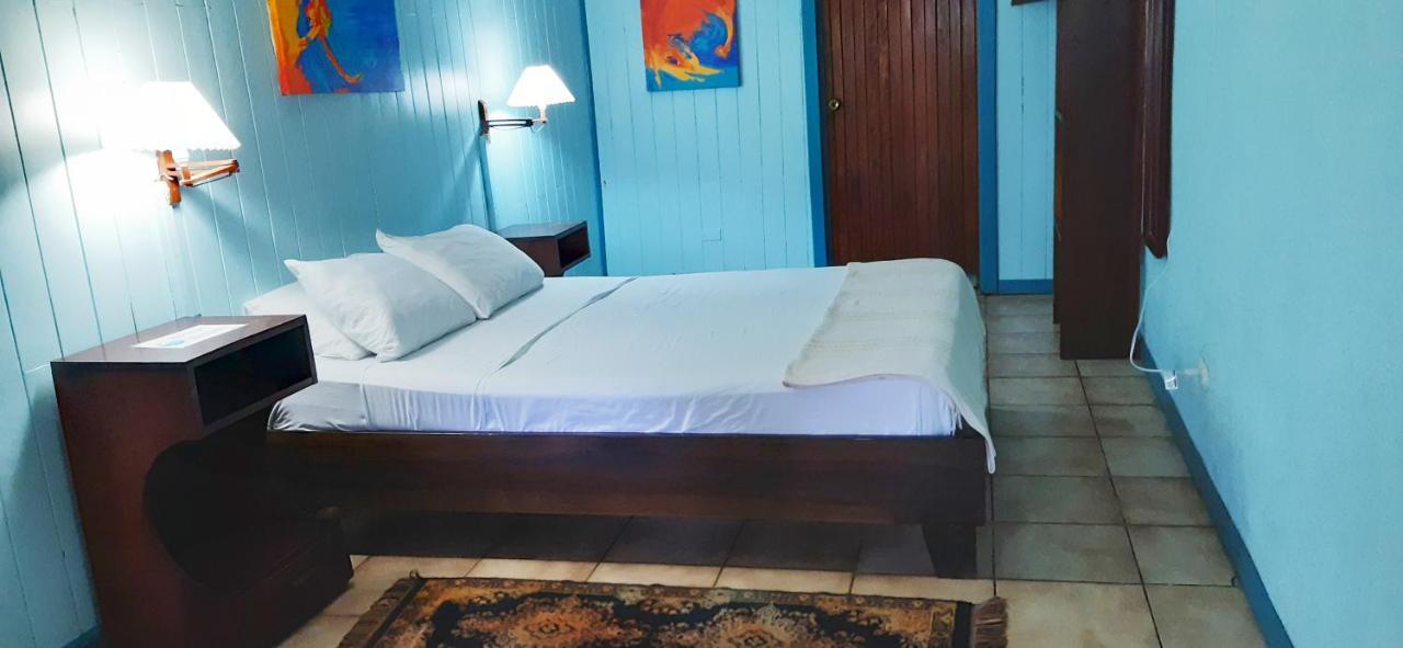 Lapalapa Beachfront Hotel Puerto Viejo de Talamanca Kültér fotó